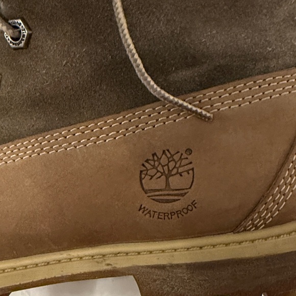 Timberland Tan Boots with Fleece Lining - Picture 5 of 5